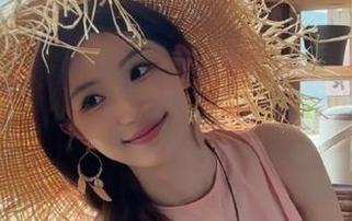 51黑料网网站太刺激，妹子都忍不住刷不停