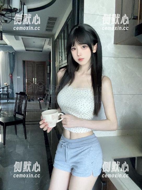 91吃瓜中午导航：ios用户也能轻松获取最新最火的瓜资讯