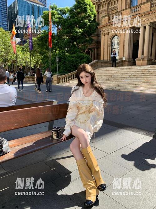 一起吃瓜发布的精彩内容，在线让我们一起吃瓜评论不断！