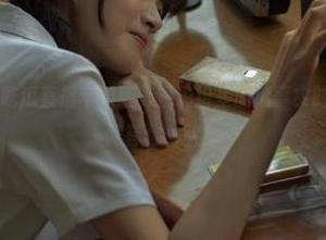 在吃瓜直播苹果版，精彩纷呈的瓜事实时更新，乐趣无限等你体验！
