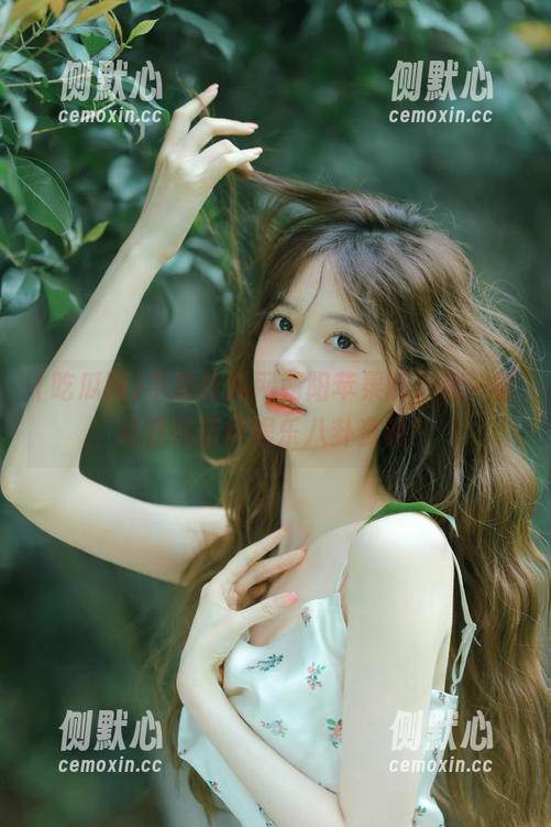 下载吃瓜网朝阳苹果版，第一时间获取新鲜娱乐八卦资讯！