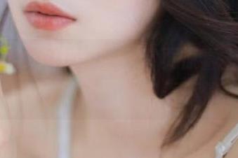 吃瓜网ccgg首页惊喜上线，少女们边吃瓜边观看不停