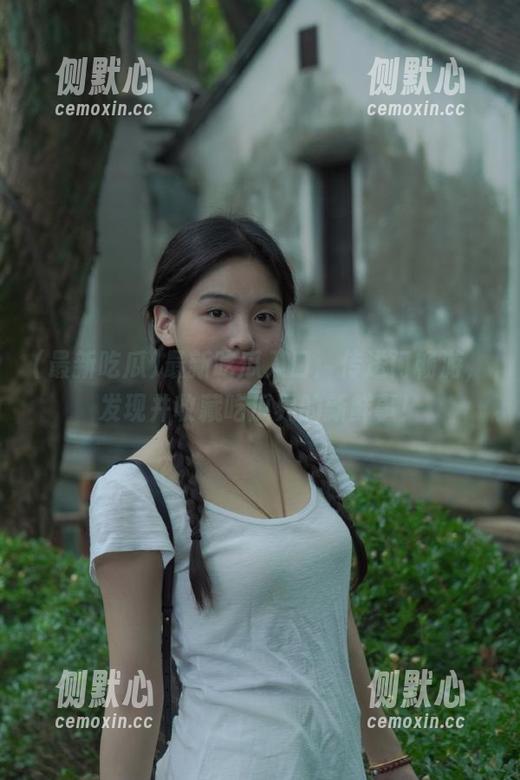 最新吃瓜入口：传送门畅游，发现并收藏吃瓜界的新鲜事！