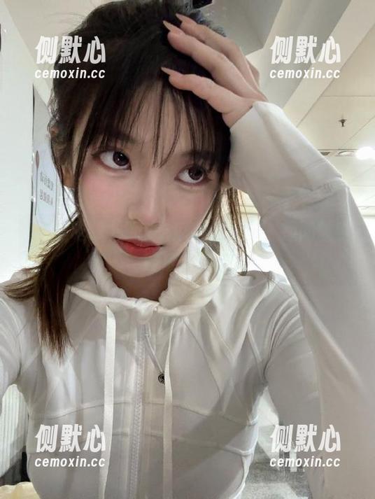 海角吃瓜 海角吃瓜官网发布,趣闻轶事吃瓜不停手