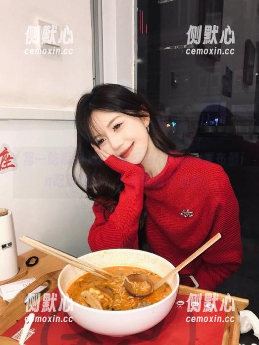 第一吃瓜网 第一吃瓜网chigua发布最in吃瓜线路,少女吃瓜不迷路!
