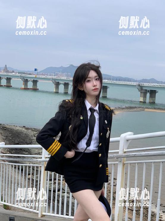 网曝吃瓜传送门带你穿越娱乐圈风口浪尖，精彩不停歇！