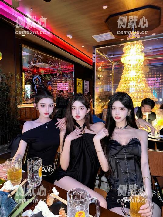 黑料不打烊吃瓜在线入口登录，实时更新黑料八卦信息抢先看