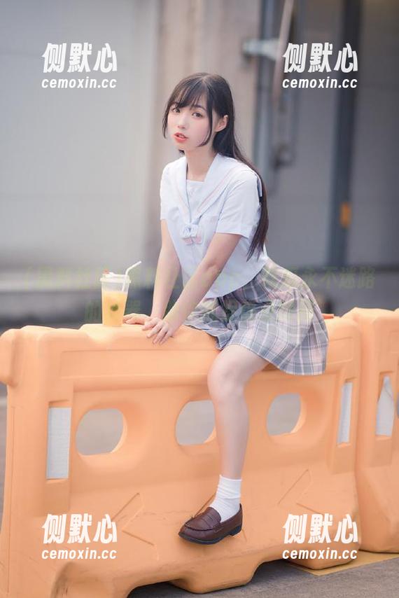 黑料社区app，吃瓜永不迷路的神器，助你捕捉热点瞬间