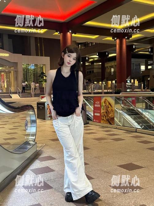 下载黑料老司机APP，首页吃瓜内容一手掌握